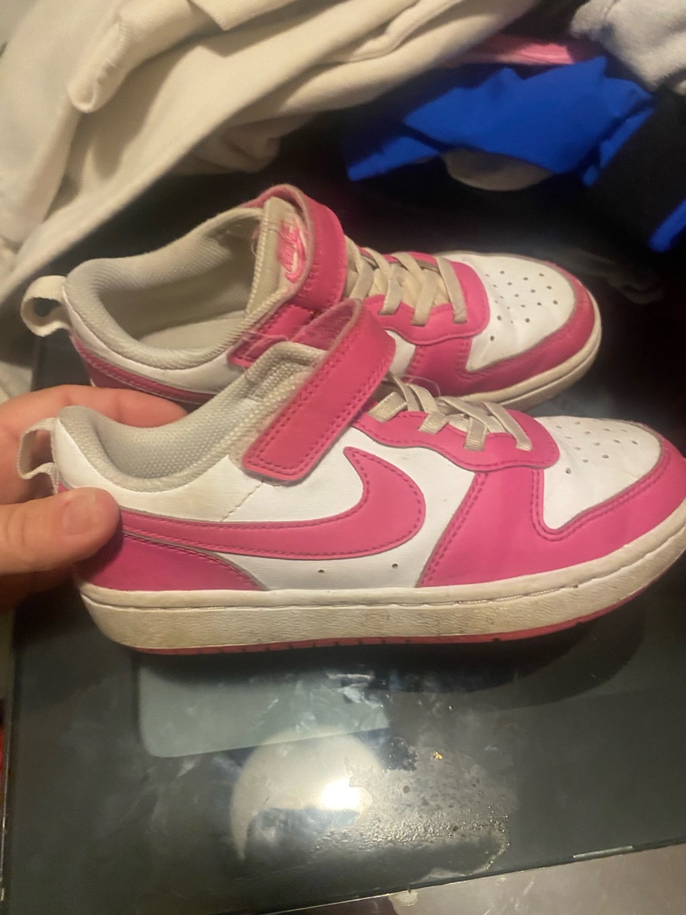 Nike Kids White and Pink Low-Top Sneakers with Velcro Strap